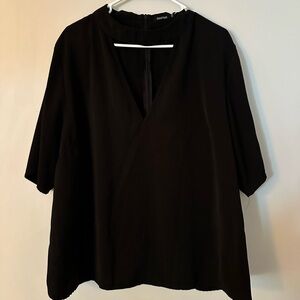 Boohoo plus size Keyhole top